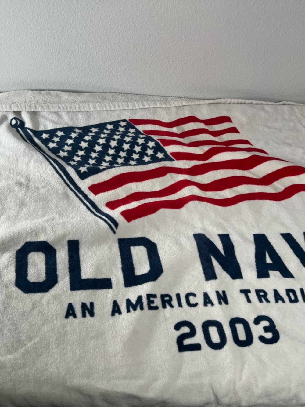Old Navy‎ American Flag Graphic Blanket - Red, White & Navy